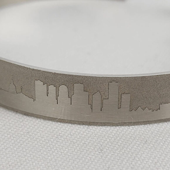 eLiasz and eLLa Silver Tone City Skyline Skinny Cuff Bracelet - Picture 6 of 9